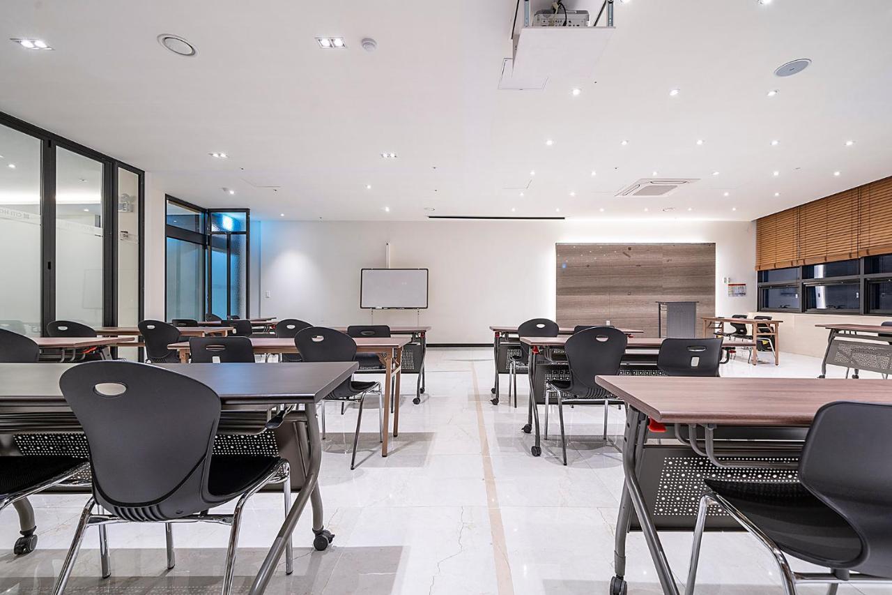 Wonju City Hotel Hyeoksin ภายนอก รูปภาพ