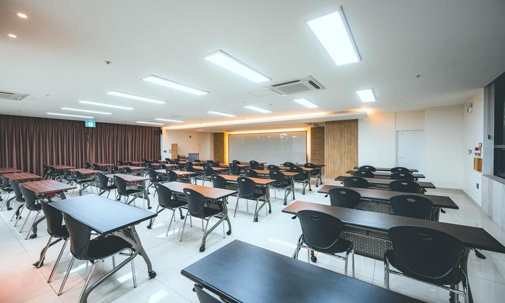 Wonju City Hotel Hyeoksin ภายนอก รูปภาพ